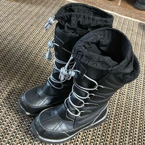 Girls Lands End winter boots